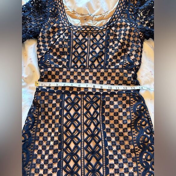 Bardot  X Anthropologie  Daisy Lace A-Line Dress in Navy & Nude Size 4/XS - Picture 11 of 12